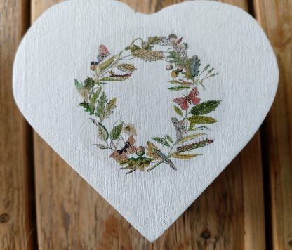 Heart shape "Wreath" Trinket Box
